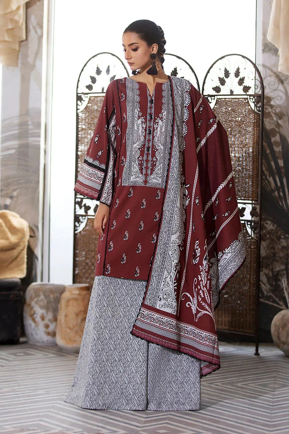 3PC Printed Unstitched Lawn Suit KLA-2585