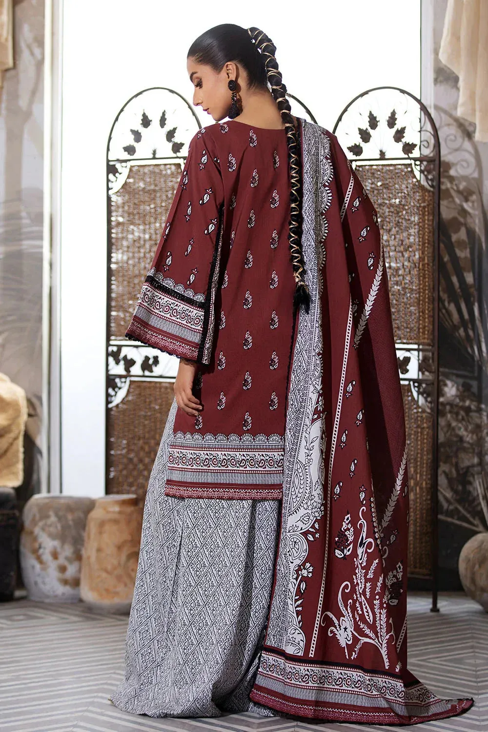 3PC Printed Unstitched Lawn Suit KLA-2585