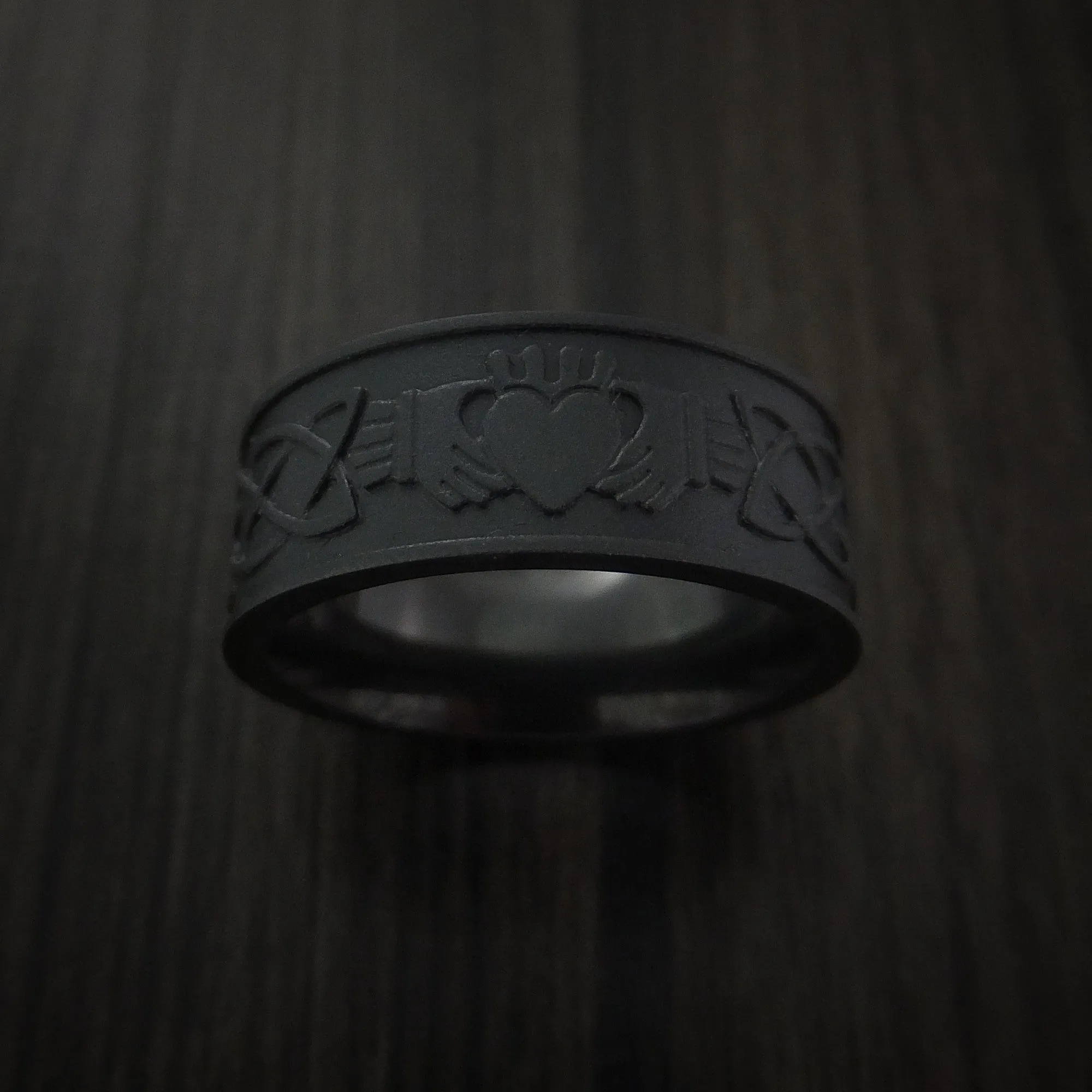 Black Zirconium Celtic Irish Claddagh Men's Ring Hands Clasping Heart Band Carved