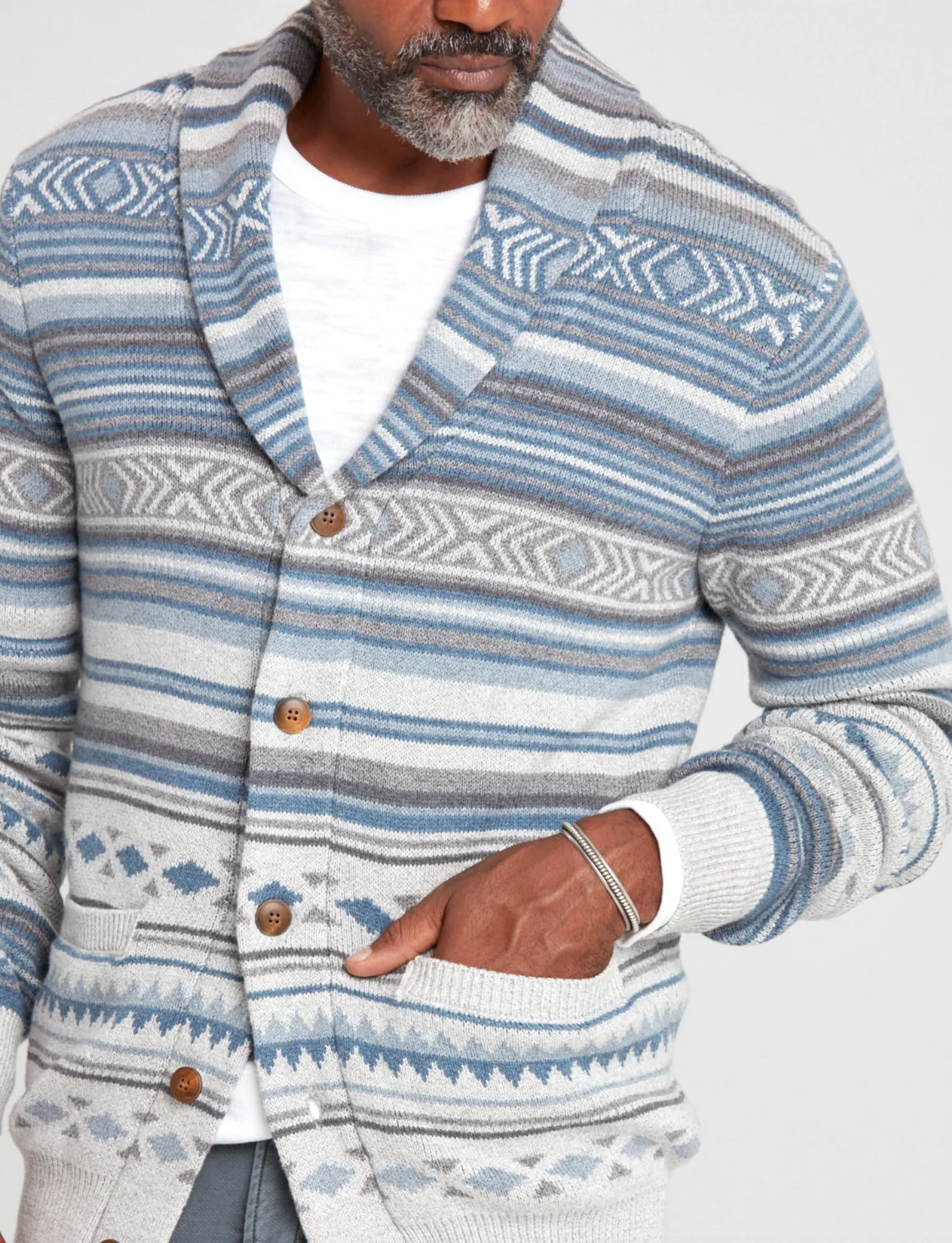 Faherty Heritage Motif Cozy Cardigan for Ultimate Comfort and Style