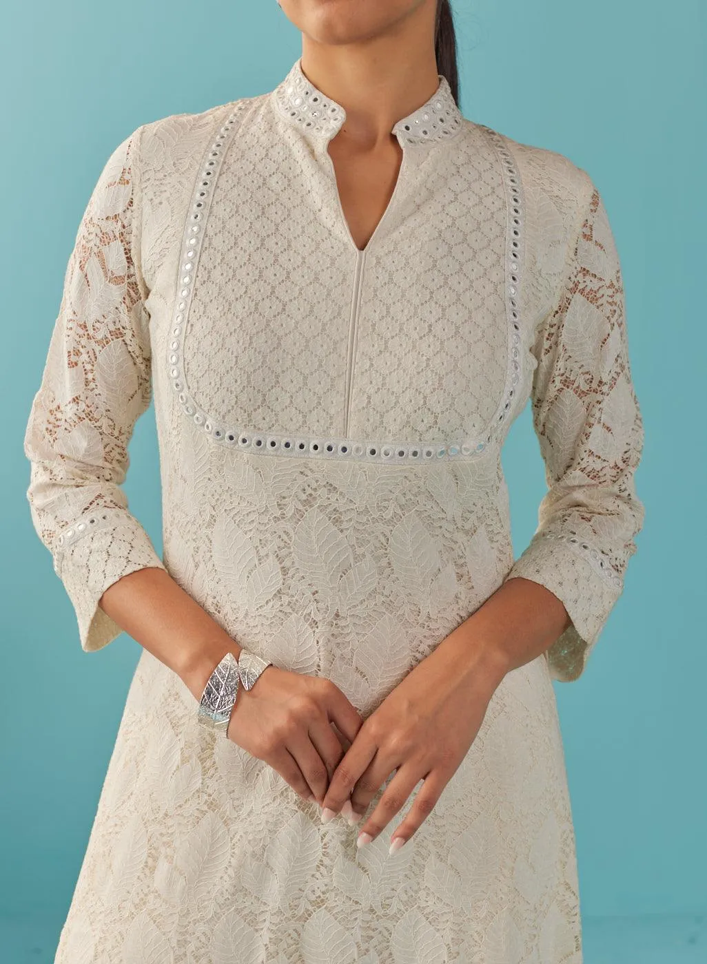 Mirror Work Ivory Kurta with Floral Motifs
